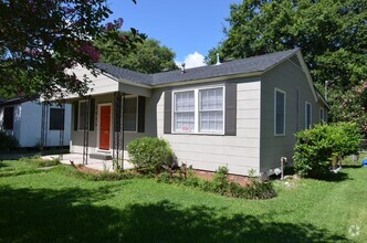 Building Photo - 4 Bedroom/1.5 Bath Home