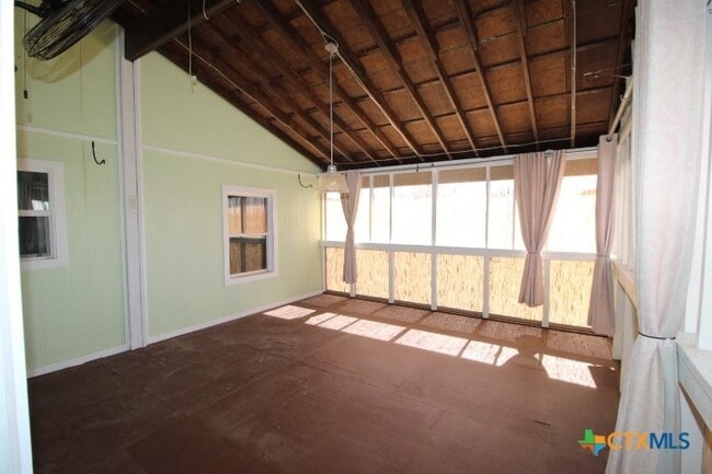 Building Photo - 2809 Connell St