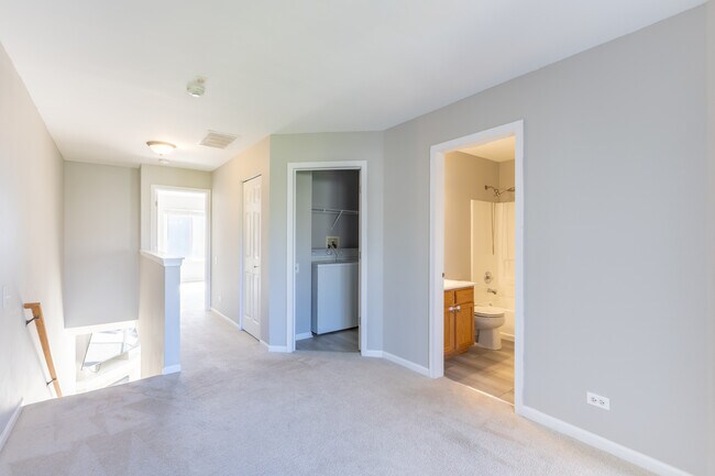 Building Photo - 2529 Bordeaux Ln