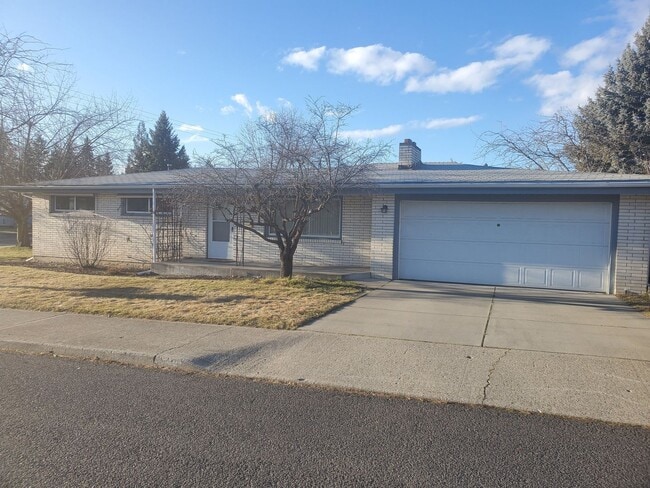 Primary Photo - Indian Trail Corner Lot Home