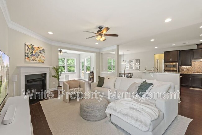 Building Photo - 1830 Alden Oaks Dr