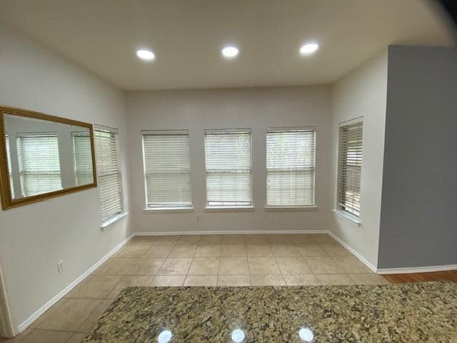 Building Photo - 2533 Lavendale Ct