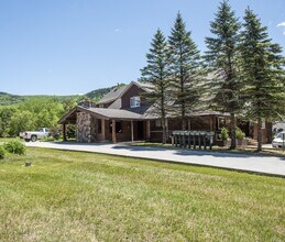 Building Photo - Renovated 1br in Country Setting with Priv...