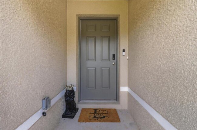 Building Photo - 8361 N Elkcam Blvd