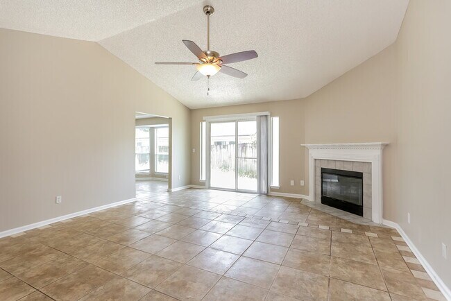 Building Photo - 3468 Guernsey Ct