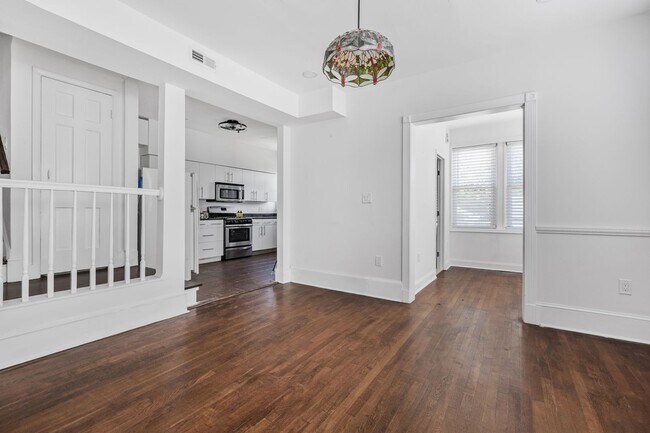 Building Photo - Stunning 4 BR/3 BA Single-Family Home in 1...