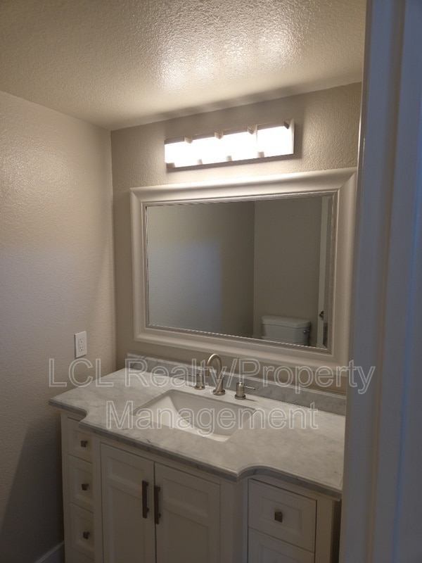 Building Photo - 22817 Windwood Ln
