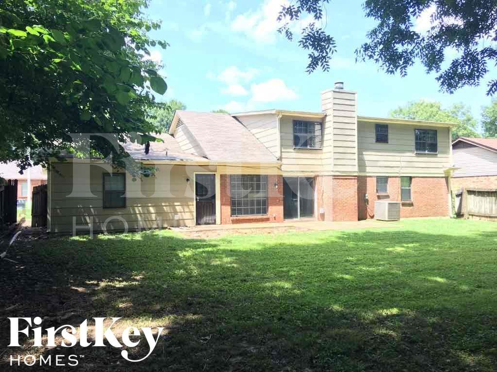 Building Photo - 5607 Sweet Gum Dr