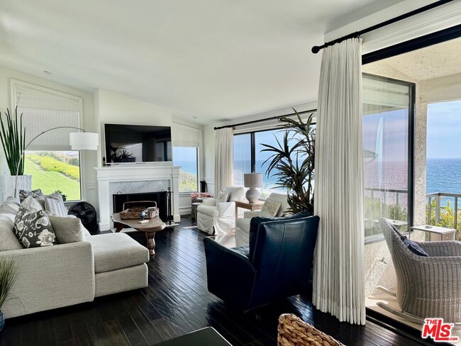 Building Photo - 29700 Zuma Bay Way