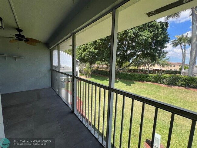 Building Photo - 2628 SE 19th Ct
