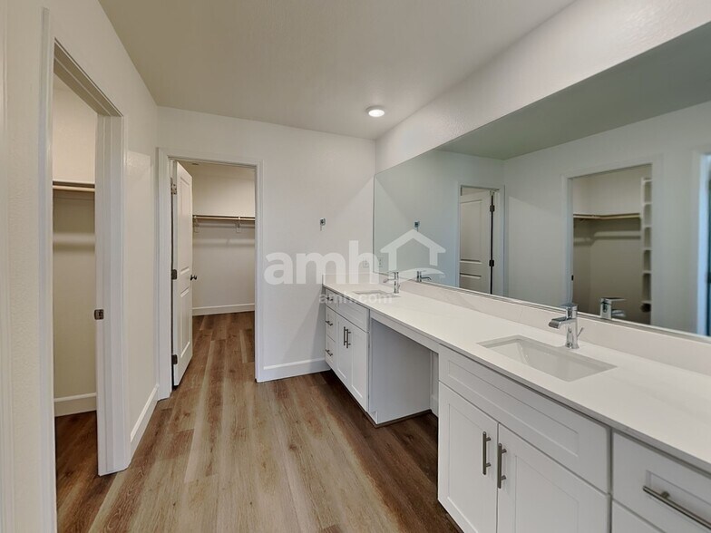 Building Photo - 149 Nico Azalea Ln