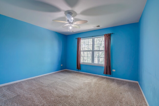 Building Photo - 860 Spring Creek Cir