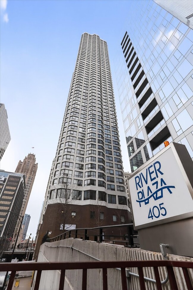 Building Photo - 405 N Wabash Ave