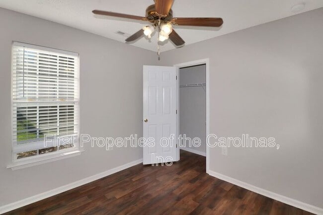 Building Photo - 309 Sampson St