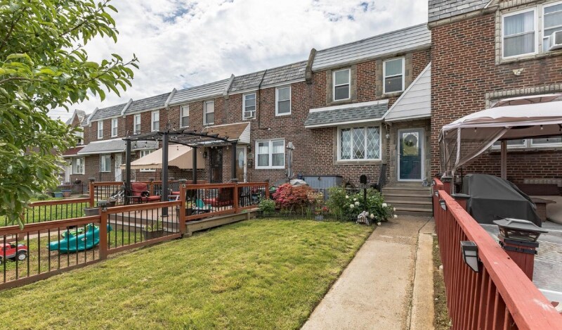 Building Photo - 4310 I St