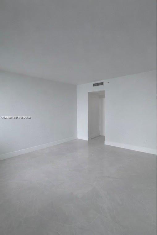 Building Photo - 2475 Brickell Ave