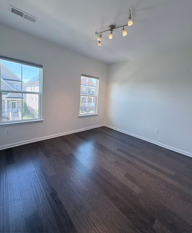 Building Photo - 22110 Fulmer Ave