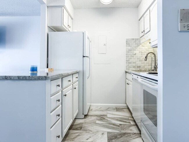 Building Photo - 303 Atlantic Ave