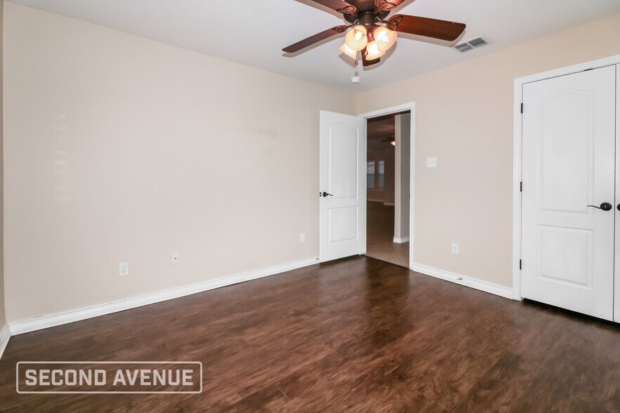 Building Photo - 3622 Garnet Ct