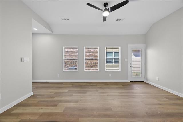 Building Photo - 122 Wood St