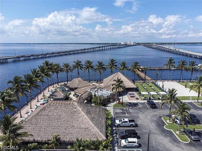 Building Photo - 21484 Edgewater Dr