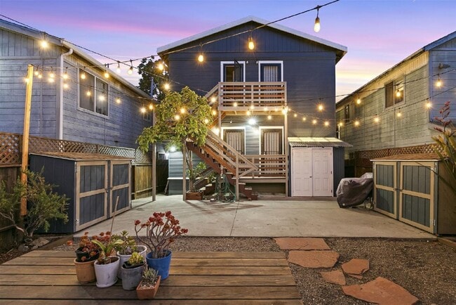 Building Photo - Fully Renovated 2-Bedroom in West Oakland McClymonds Neighborhood