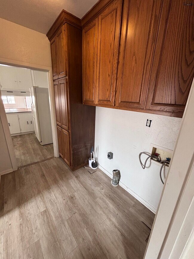 Building Photo - 1513 P B Ln