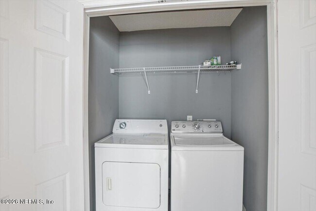 Building Photo - 12301 Kernan Forest Blvd