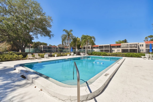 Building Photo - 9700 Starkey Rd