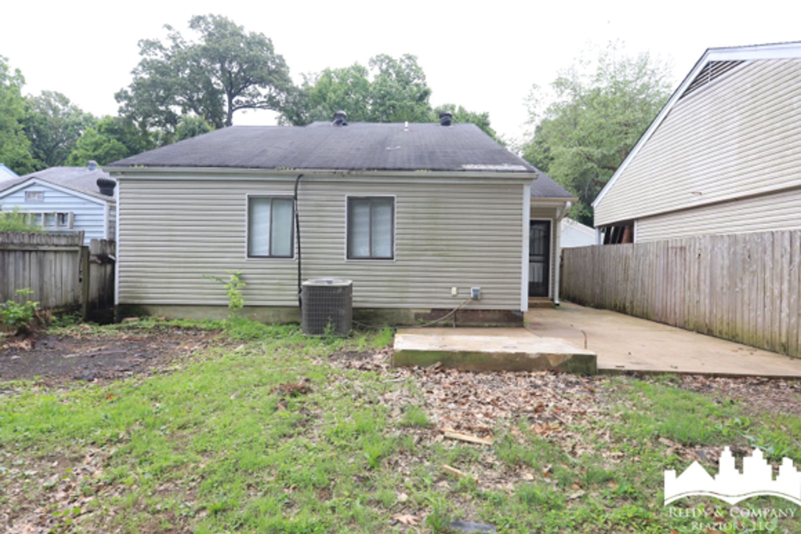 Building Photo - 2835 Toehill Cove
