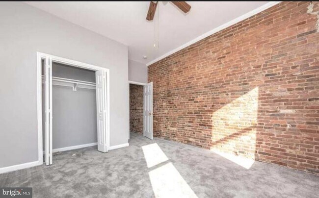 Building Photo - 1638 Cole St