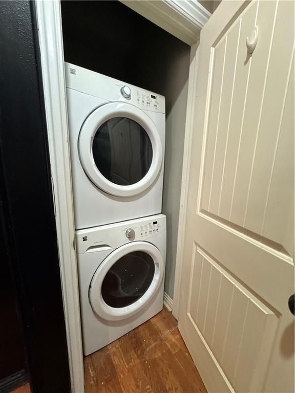 Building Photo - 21 E Center St