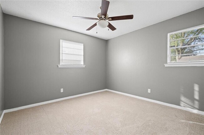 Building Photo - 4516 Champlain Ave