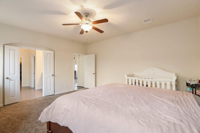 Building Photo - 4027 Flowstone Ln