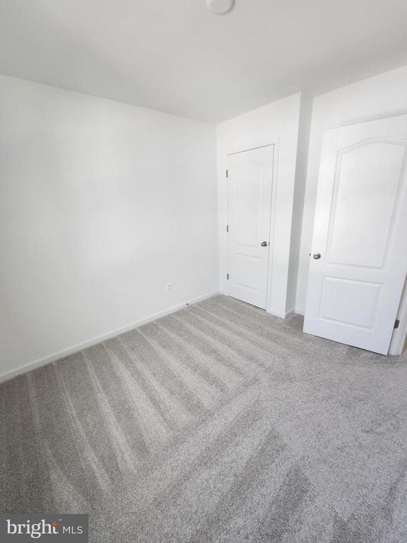 Building Photo - 229 Hillsdale Pl