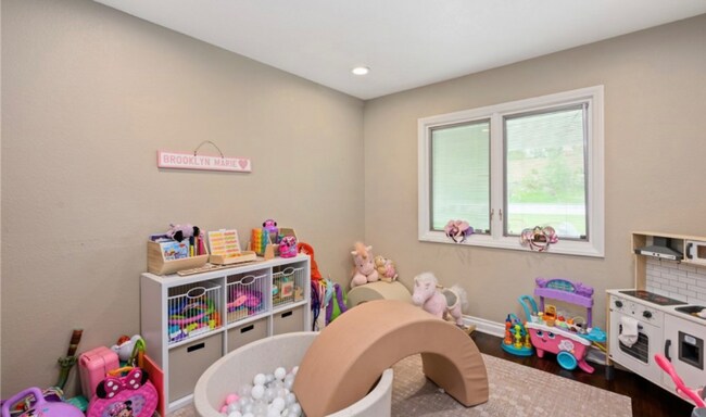 Building Photo - 20795 Paseo Panorama