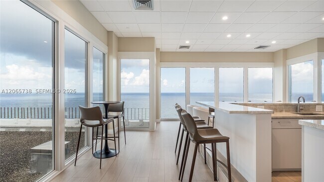 Building Photo - 1370 S Ocean Blvd