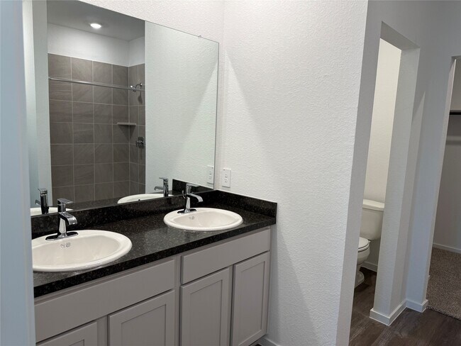 Building Photo - 23548 Skyward Ln