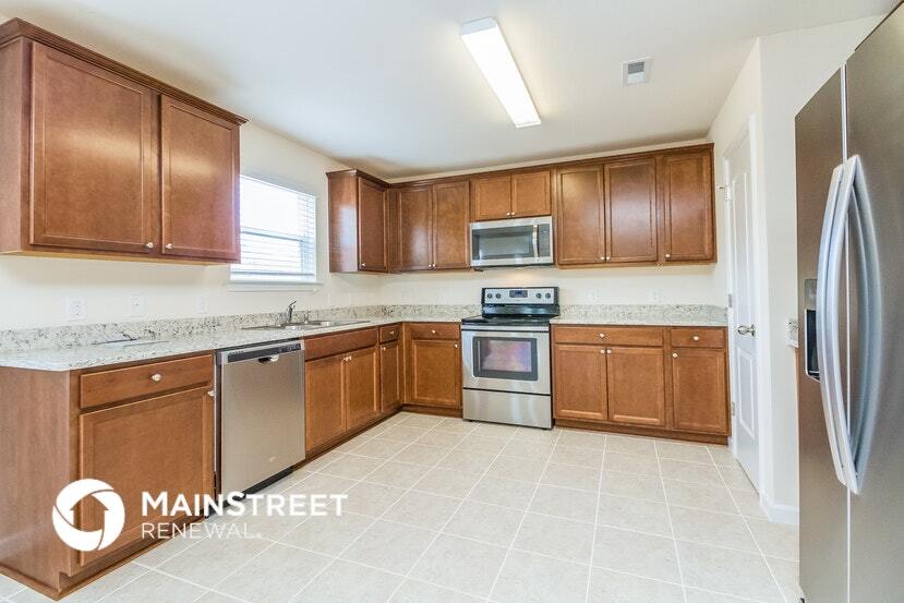 Building Photo - 3321 Marichal Dr