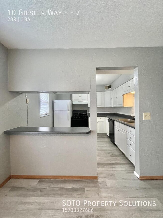 Building Photo - 10 Giesler Way