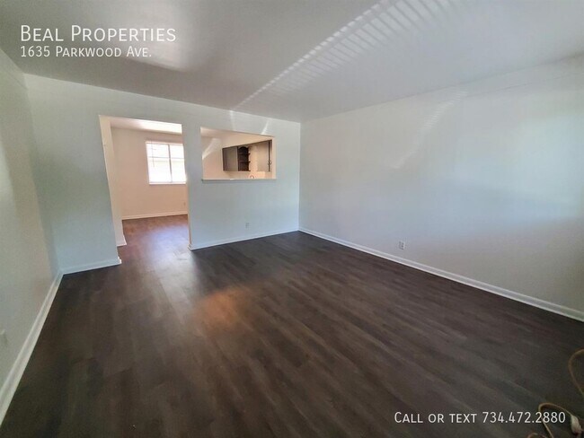 Building Photo - 1635 Parkwood Ave