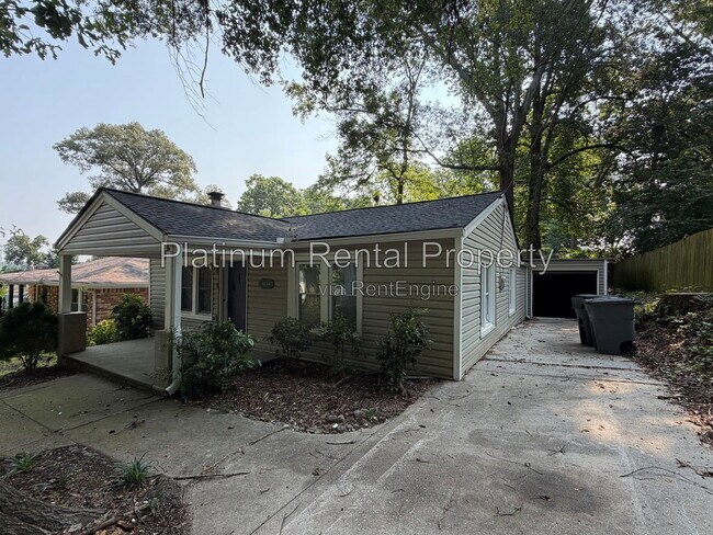 Building Photo - 3224 Forrest Hills Dr SW