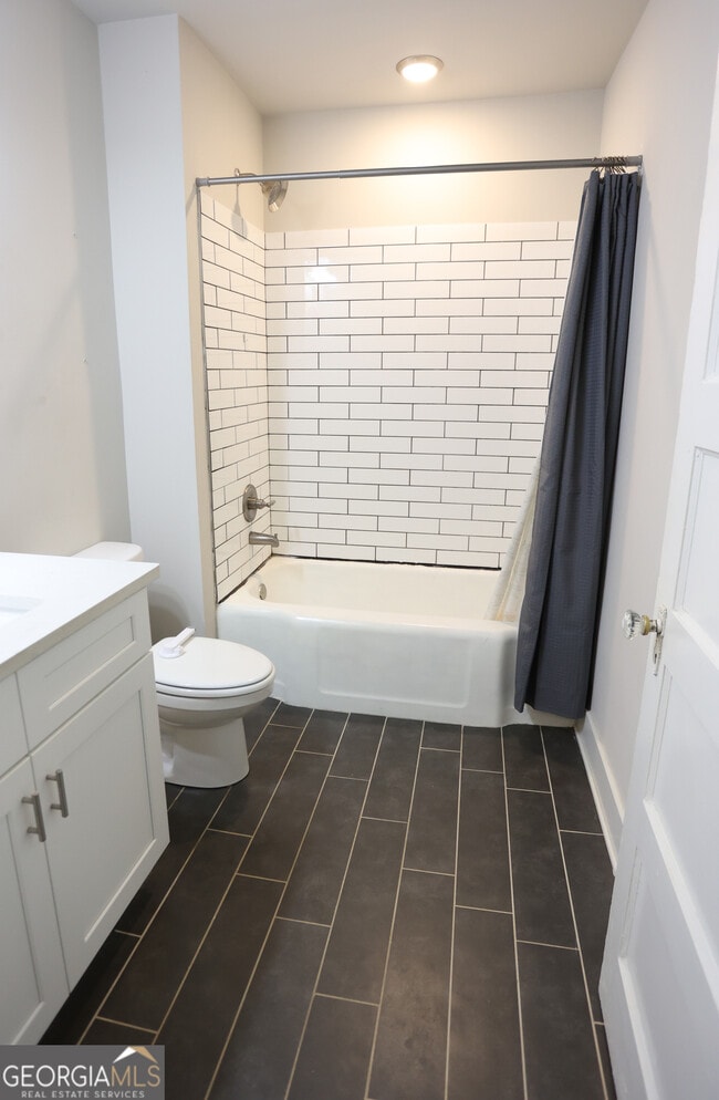 Building Photo - 68 Hayes St