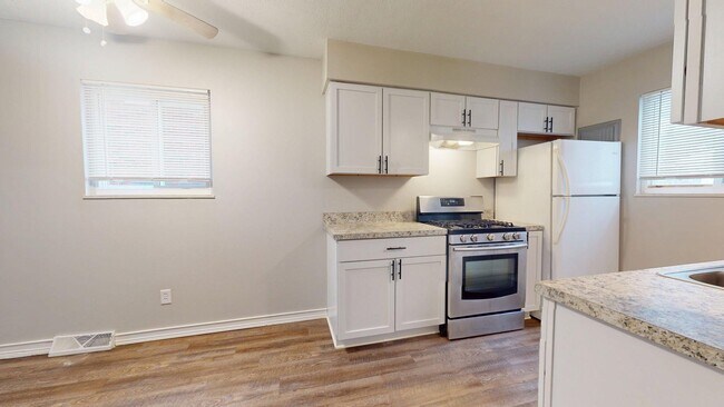 Building Photo - 7405 Marlborough Ave