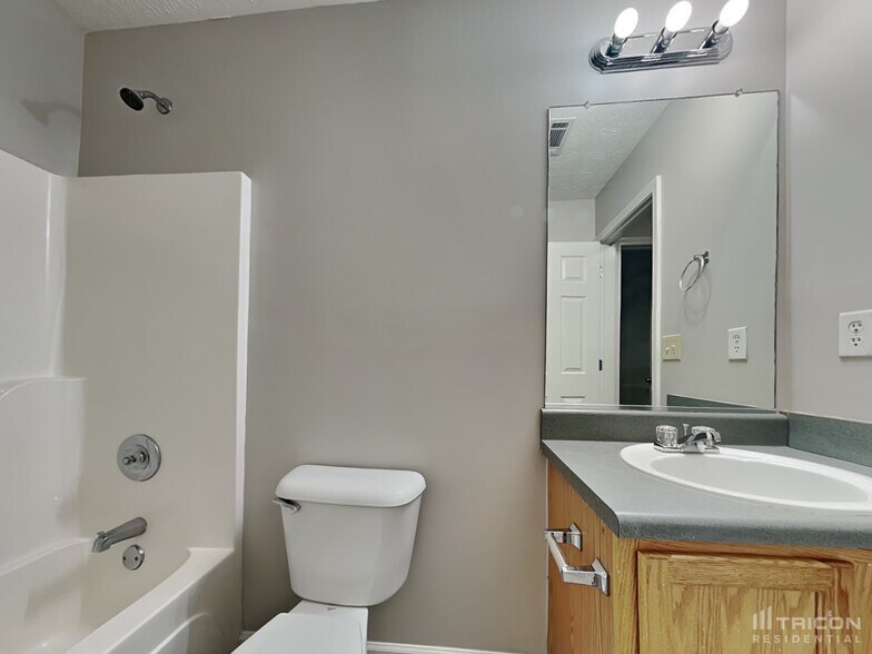 Building Photo - 4124 Waters End Ln