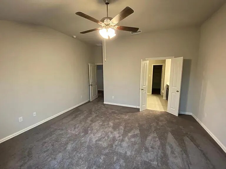 Building Photo - 3209 Solana Cir