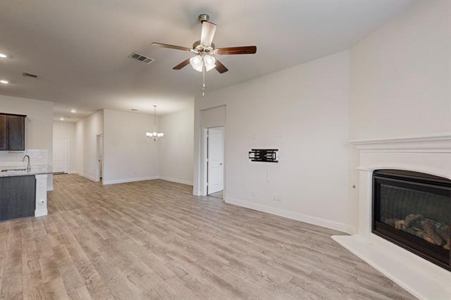 Building Photo - 10925 Klondike Ln