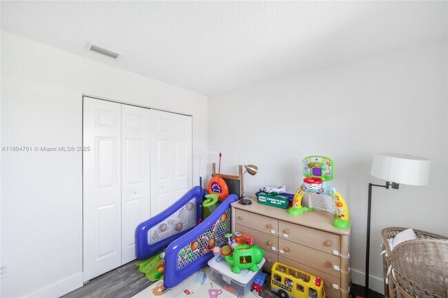 Building Photo - 16340 SW 75th St