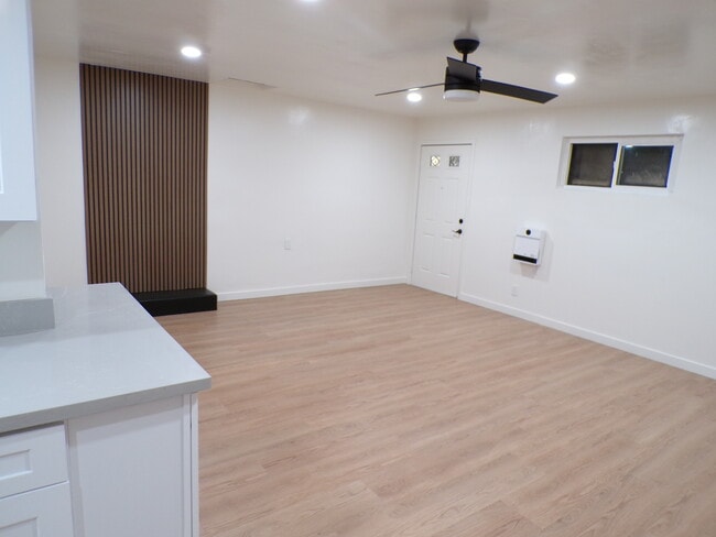 Building Photo - 739 Twin Oaks Ave