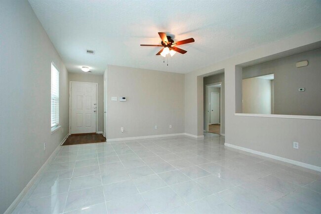 Building Photo - 29227 Legends Beam Dr